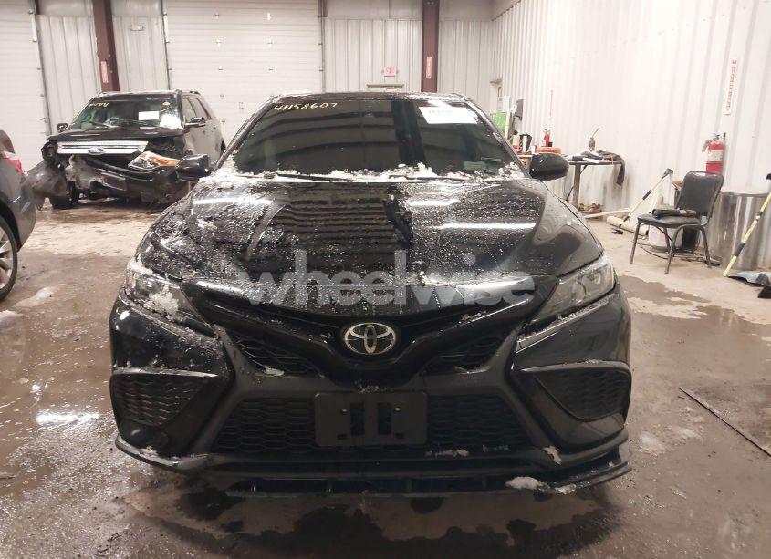 Photo 11 of 2021 Toyota Camry SE (VIN 4T1G11AK4MU522237)