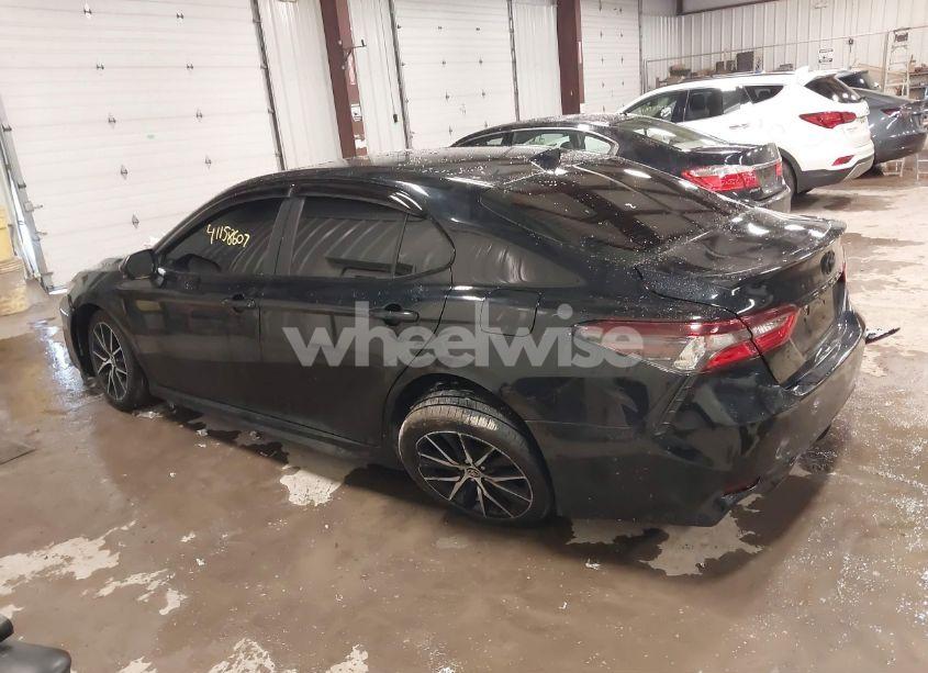 Photo 13 of 2021 Toyota Camry SE (VIN 4T1G11AK4MU522237)