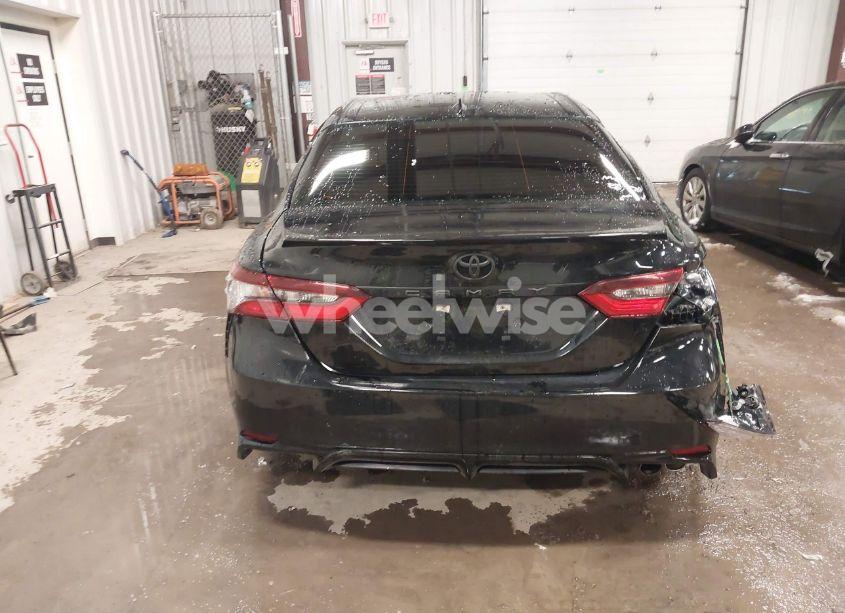 Photo 15 of 2021 Toyota Camry SE (VIN 4T1G11AK4MU522237)