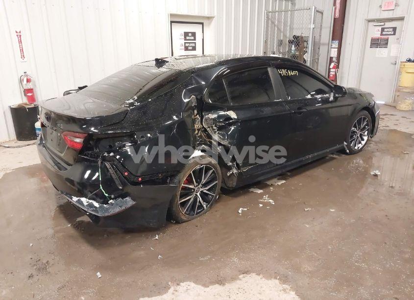 Photo 4 of 2021 Toyota Camry SE (VIN 4T1G11AK4MU522237)