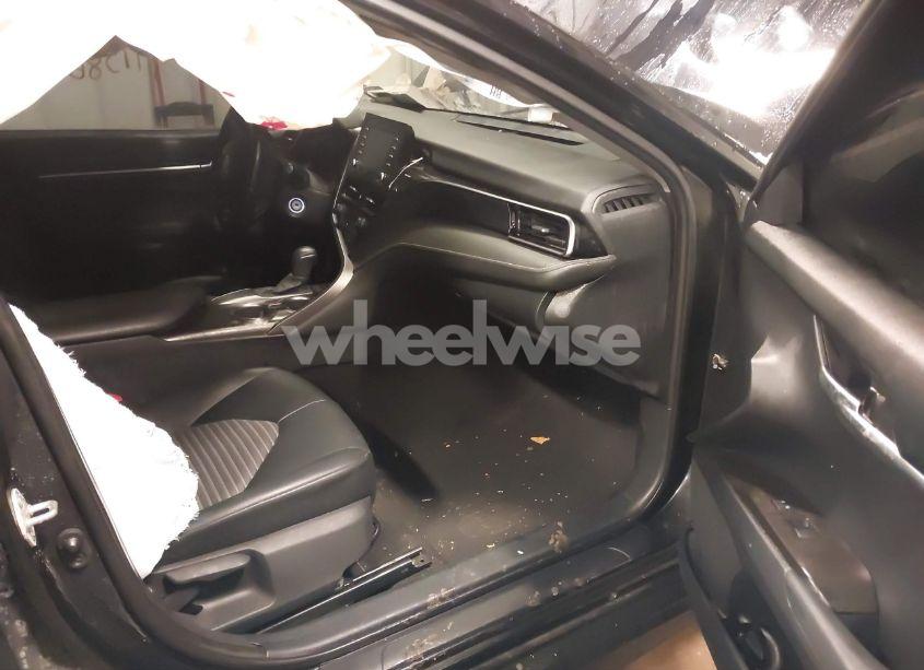 Photo 5 of 2021 Toyota Camry SE (VIN 4T1G11AK4MU522237)