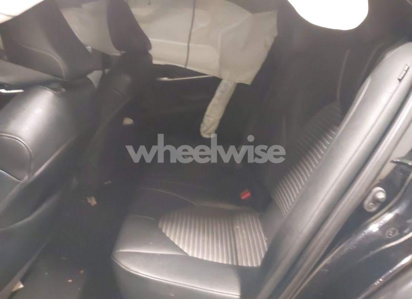 Photo 8 of 2021 Toyota Camry SE (VIN 4T1G11AK4MU522237)