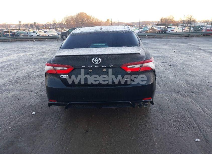 Photo 16 of 2021 Toyota Camry SE (VIN 4T1G11AK4MU535327)