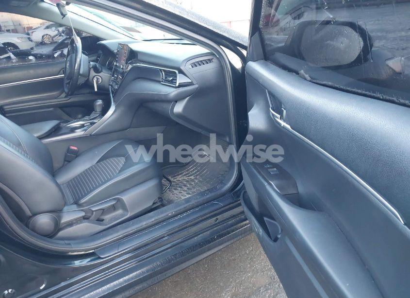 Photo 5 of 2021 Toyota Camry SE (VIN 4T1G11AK4MU535327)