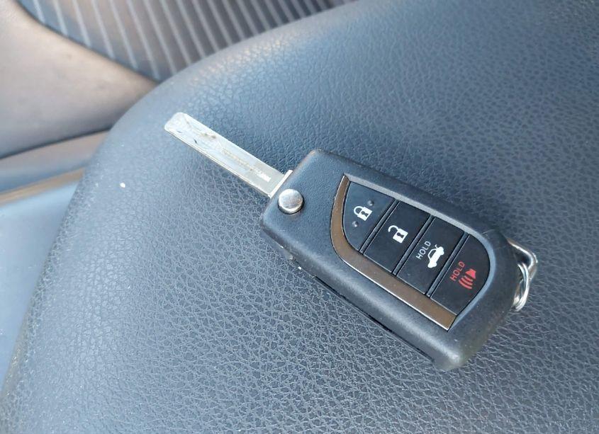 Photo 11 of 2021 Toyota Camry SE (VIN 4T1G11AK4MU553360)