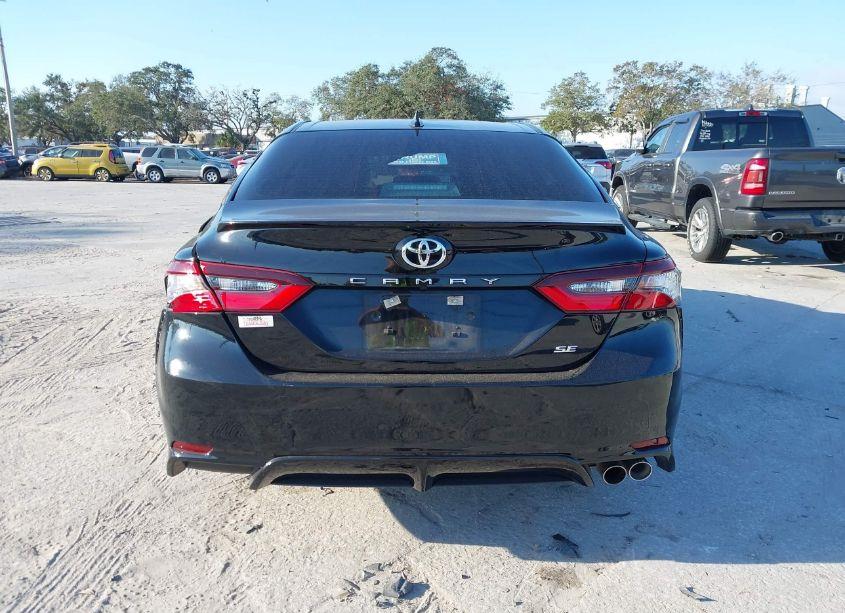 Photo 16 of 2021 Toyota Camry SE (VIN 4T1G11AK4MU553360)