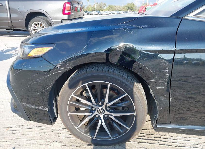 Photo 17 of 2021 Toyota Camry SE (VIN 4T1G11AK4MU553360)