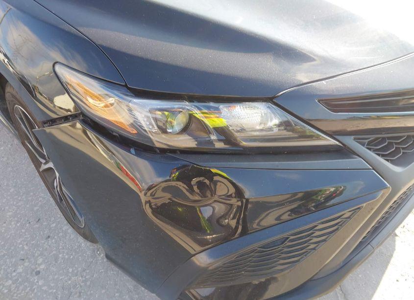 Photo 18 of 2021 Toyota Camry SE (VIN 4T1G11AK4MU553360)