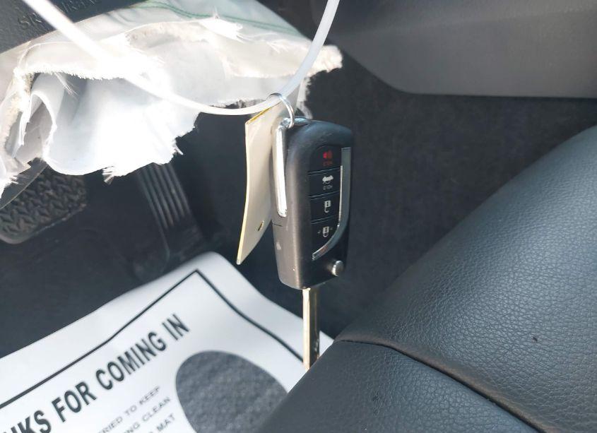 Photo 11 of 2021 Toyota Camry SE (VIN 4T1G11AK4MU568781)