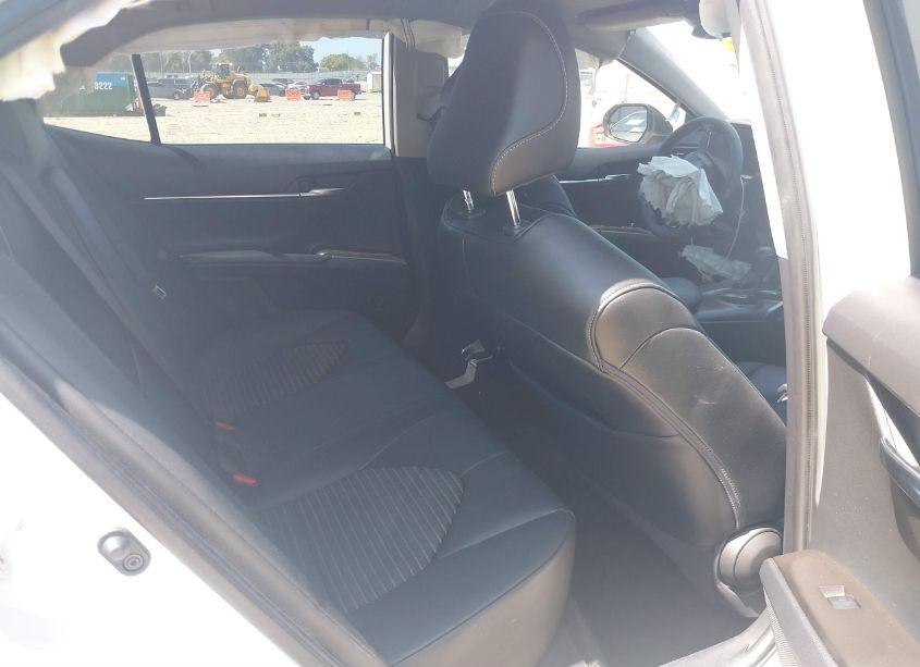 Photo 8 of 2021 Toyota Camry SE (VIN 4T1G11AK4MU568781)