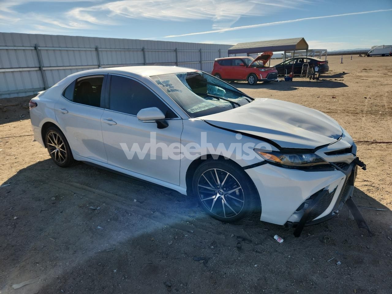 Photo 4 of 2022 TOYOTA CAMRY SE (VIN 4T1G11AK4NU030356)