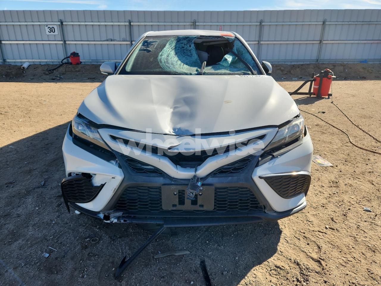 Photo 5 of 2022 TOYOTA CAMRY SE (VIN 4T1G11AK4NU030356)