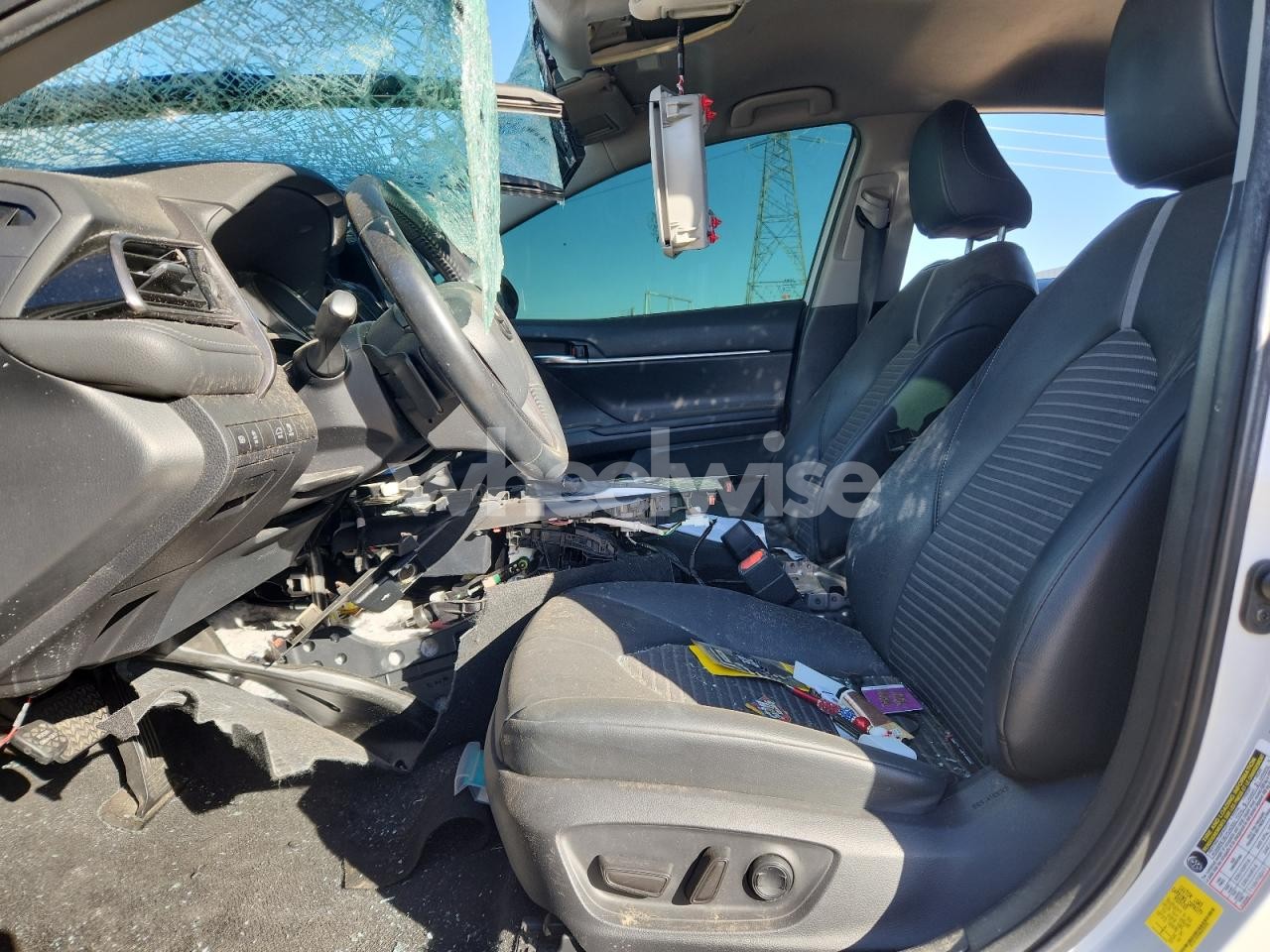 Photo 7 of 2022 TOYOTA CAMRY SE (VIN 4T1G11AK4NU030356)