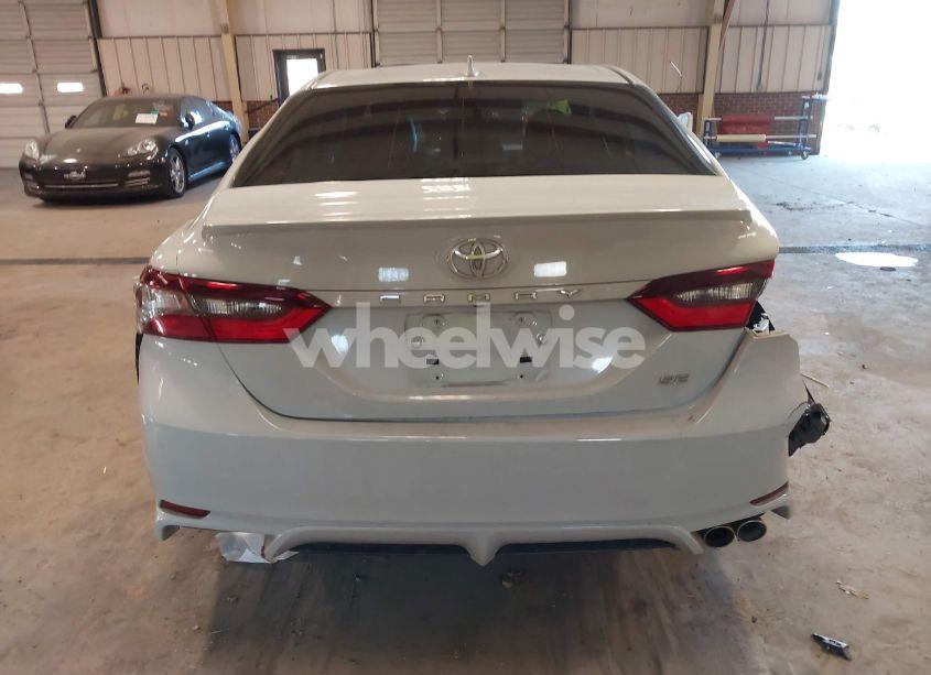 Photo 16 of 2022 Toyota Camry SE (VIN 4T1G11AK4NU049294)