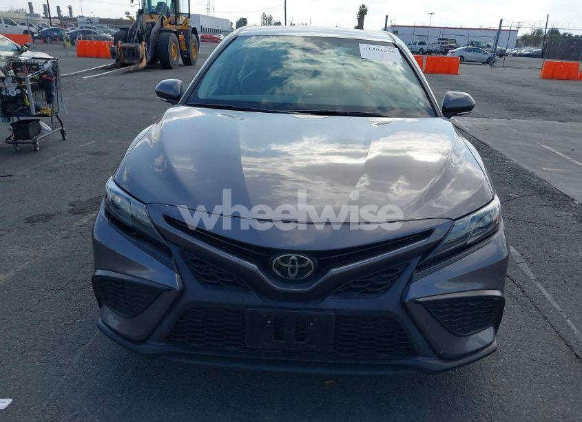 Photo 12 of 2022 Toyota Camry SE (VIN 4T1G11AK4NU068427)
