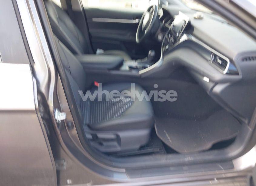 Photo 5 of 2022 Toyota Camry SE (VIN 4T1G11AK4NU068427)