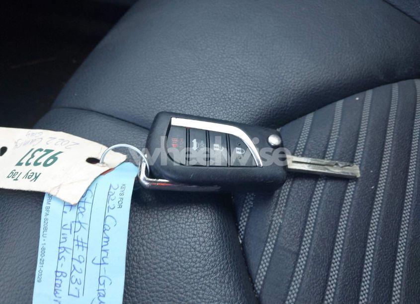 Photo 11 of 2022 Toyota Camry SE (VIN 4T1G11AK4NU623750)