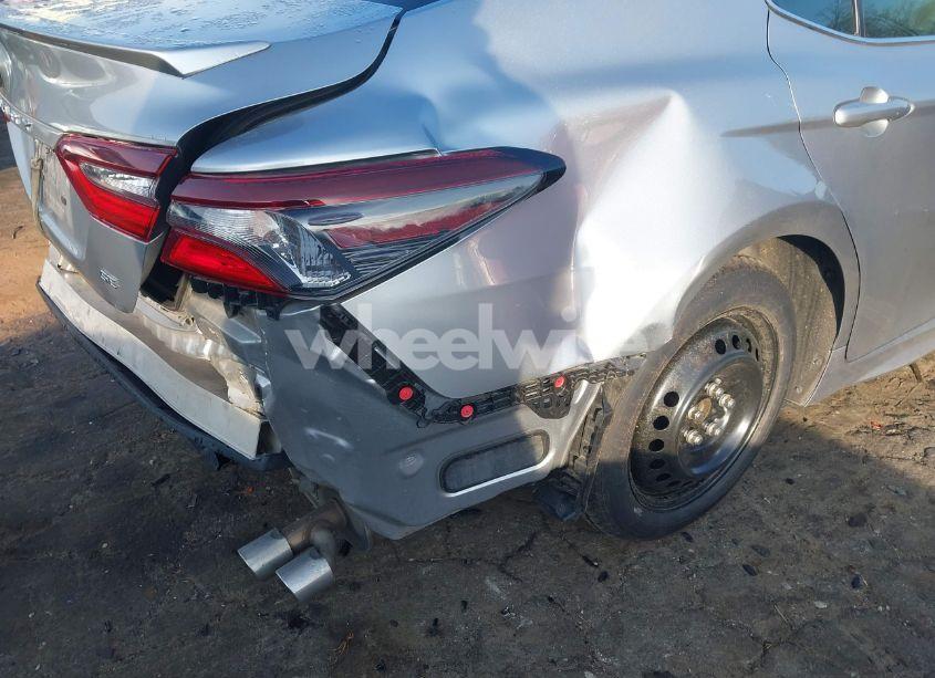 Photo 18 of 2022 Toyota Camry SE (VIN 4T1G11AK4NU623750)