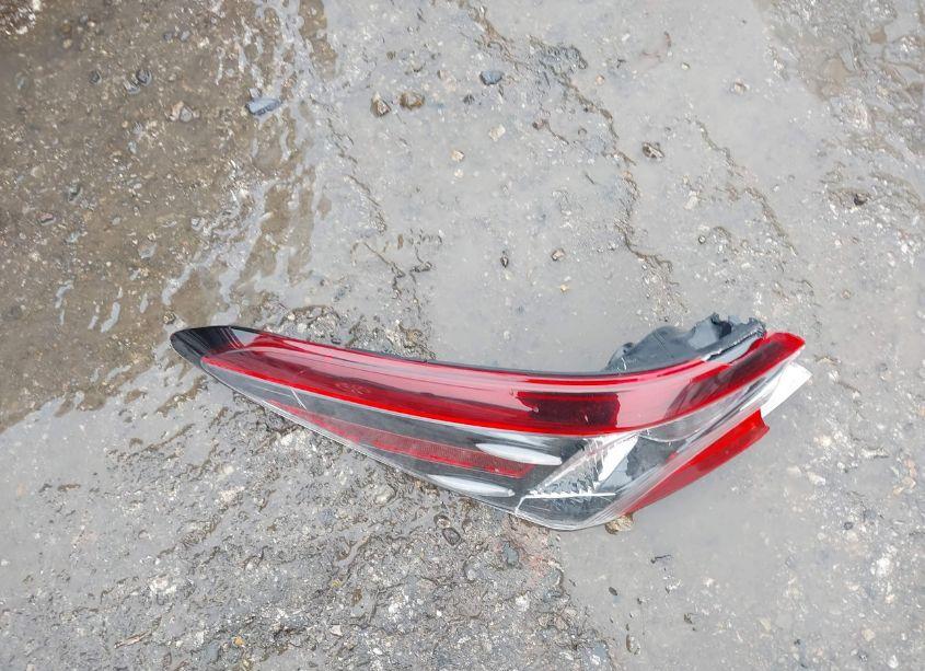 Photo 12 of 2022 Toyota Camry SE (VIN 4T1G11AK4NU661558)