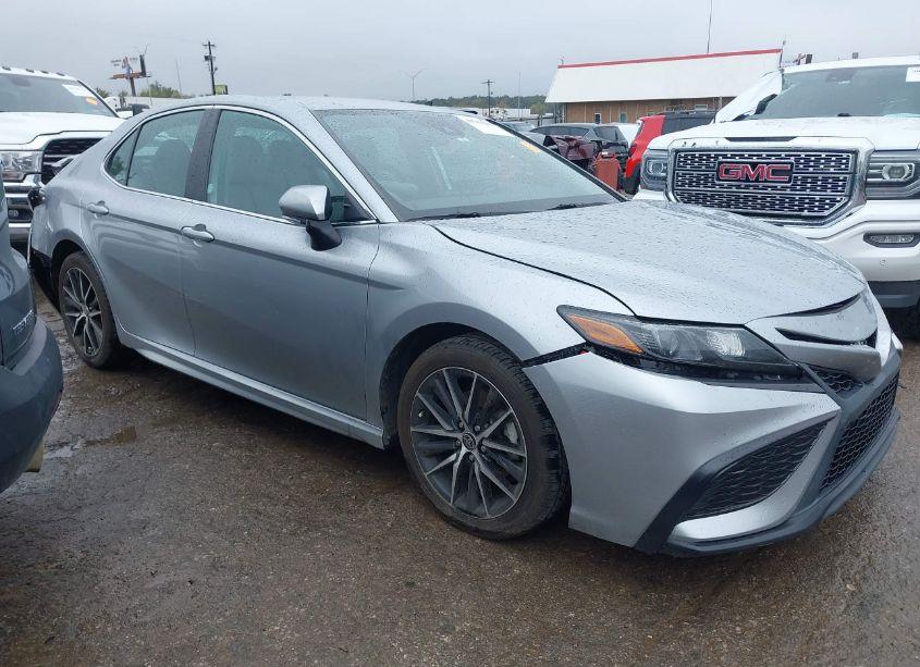 Photo 14 of 2022 Toyota Camry SE (VIN 4T1G11AK4NU661558)