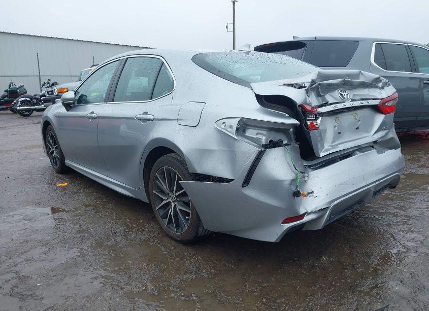 Photo 3 of 2022 Toyota Camry SE (VIN 4T1G11AK4NU661558)