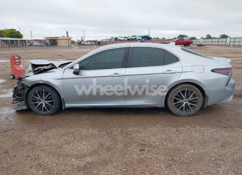 Photo 15 of 2022 Toyota Camry SE (VIN 4T1G11AK4NU690560)