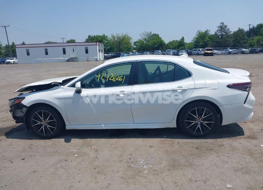 Photo 15 of 2022 Toyota Camry SE (VIN 4T1G11AK4NU712461)