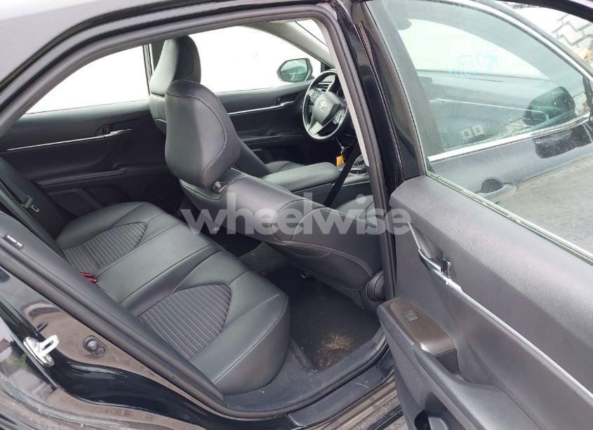 Photo 8 of 2022 Toyota Camry SE (VIN 4T1G11AK4NU713626)