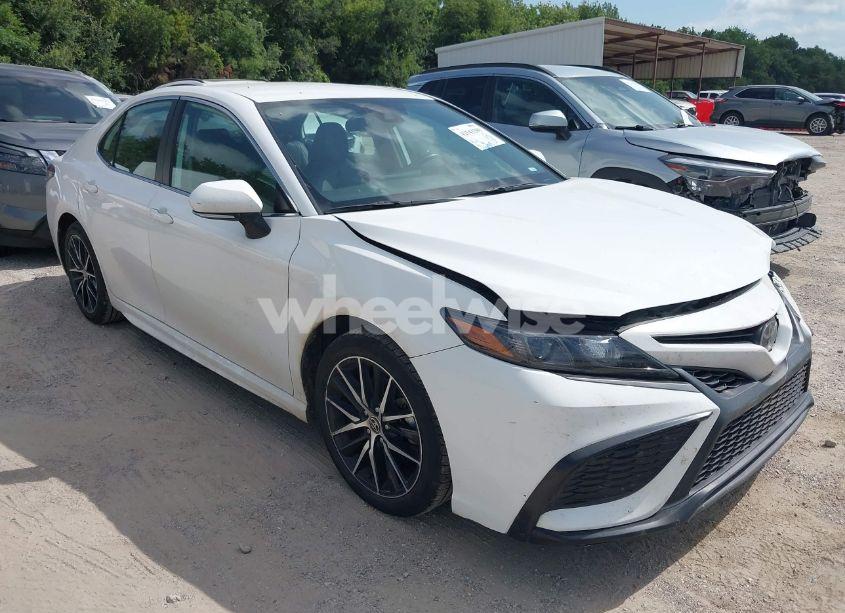 2023 Toyota Camry SE (VIN 4T1G11AK4PU088518) main photo