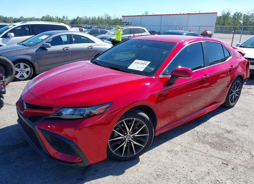 Photo 2 of 2023 Toyota Camry SE (VIN 4T1G11AK4PU101557)