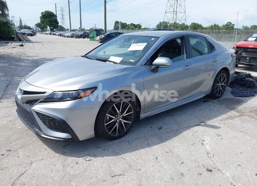 Photo 2 of 2023 Toyota Camry SE (VIN 4T1G11AK4PU121548)