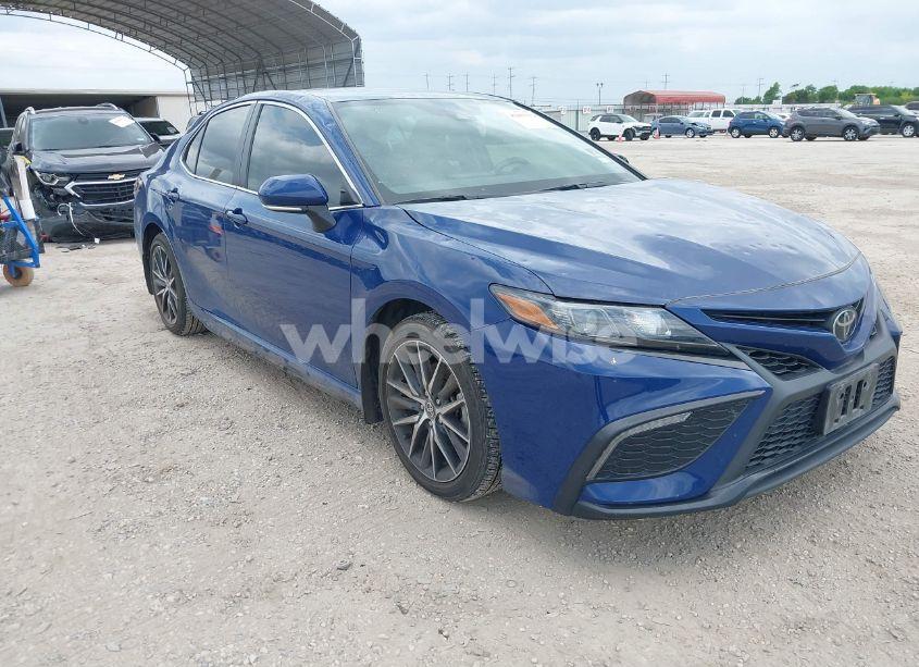 2023 Toyota Camry SE (VIN 4T1G11AK4PU157272) main photo