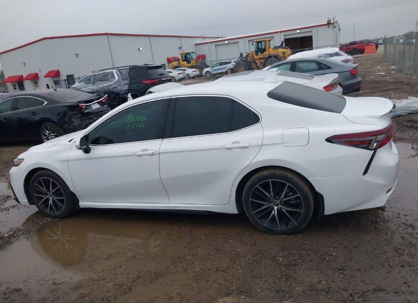 Photo 14 of 2023 Toyota Camry SE (VIN 4T1G11AK4PU776406)