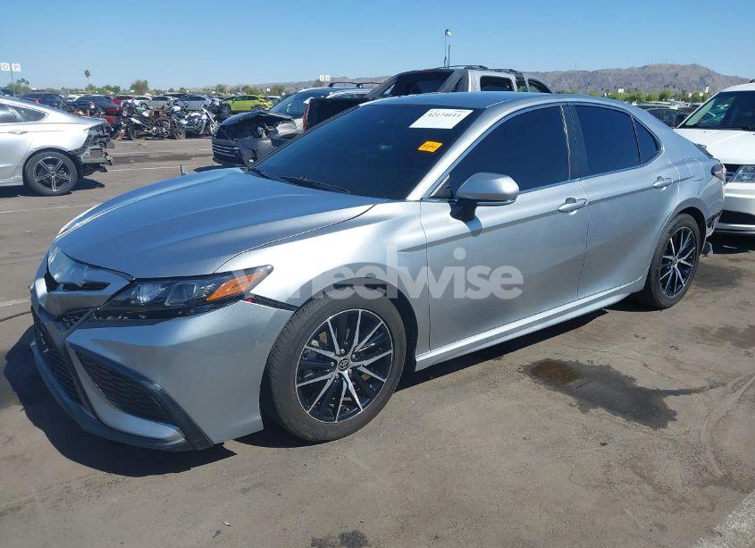 Photo 2 of 2023 Toyota Camry SE (VIN 4T1G11AK4PU781248)