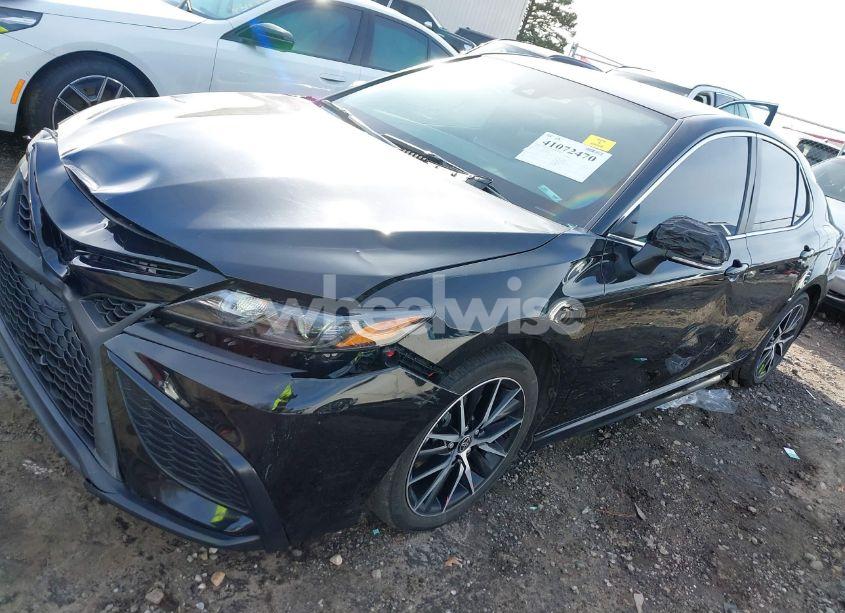 Photo 2 of 2023 Toyota Camry SE (VIN 4T1G11AK4PU809243)