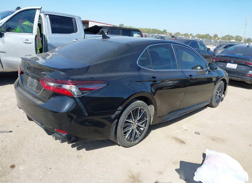 Photo 4 of 2023 Toyota Camry SE (VIN 4T1G11AK4PU815463)