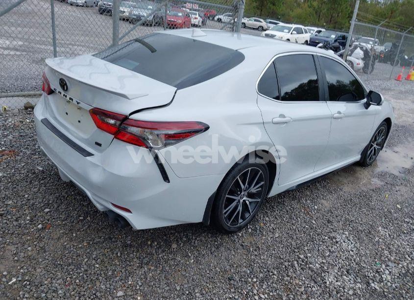 Photo 4 of 2024 Toyota Camry SE (VIN 4T1G11AK4RU197905)