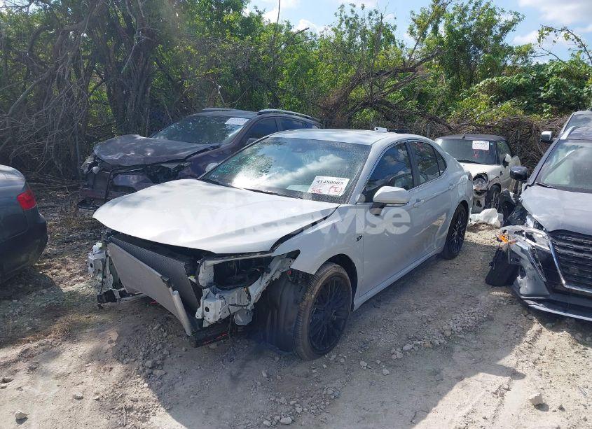 Photo 2 of 2024 Toyota Camry SE (VIN 4T1G11AK4RU220728)