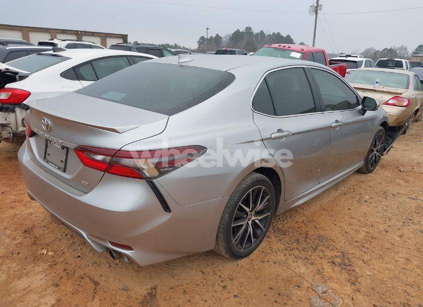 Photo 4 of 2024 Toyota Camry SE (VIN 4T1G11AK4RU863533)
