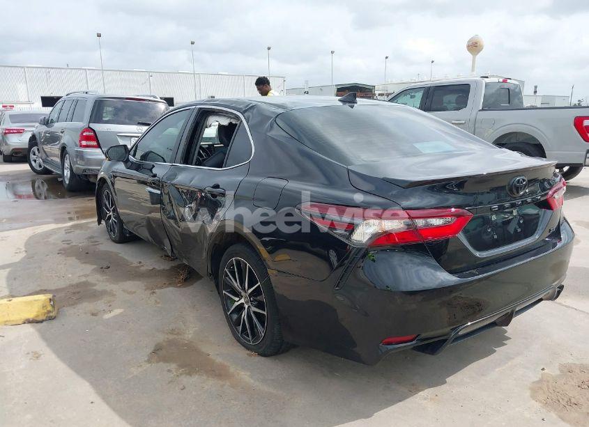 Photo 3 of 2024 Toyota Camry SE (VIN 4T1G11AK4RU896998)