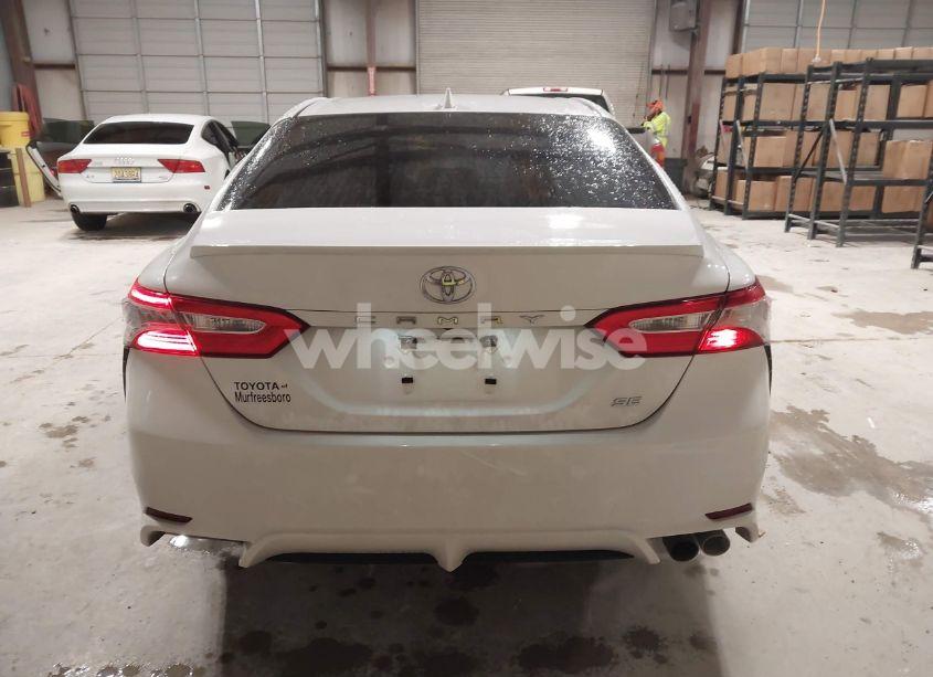 Photo 16 of 2020 Toyota Camry SE (VIN 4T1G11AK5LU307089)