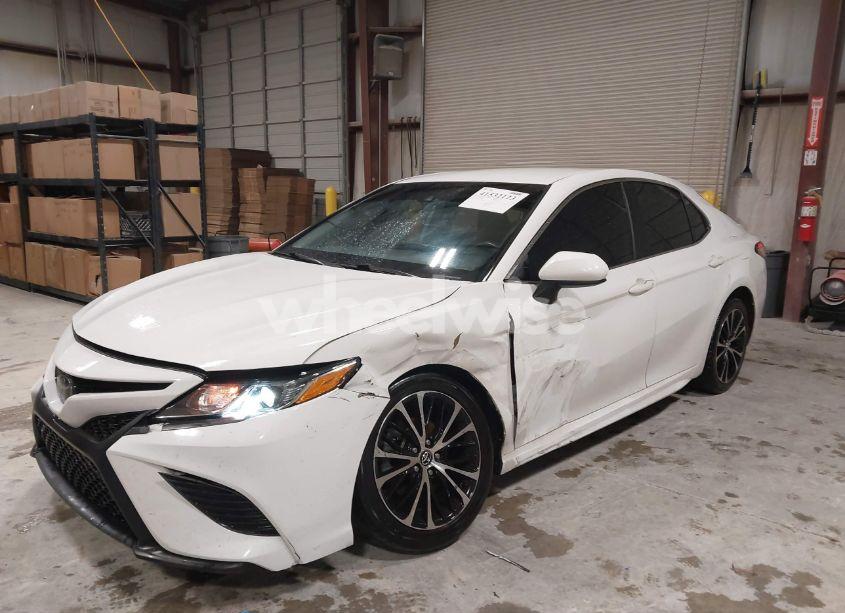 Photo 6 of 2020 Toyota Camry SE (VIN 4T1G11AK5LU307089)