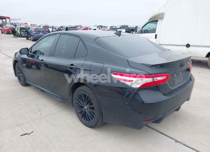 Photo 3 of 2020 Toyota Camry SE NIGHTSHADE EDITION (VIN 4T1G11AK5LU317587)