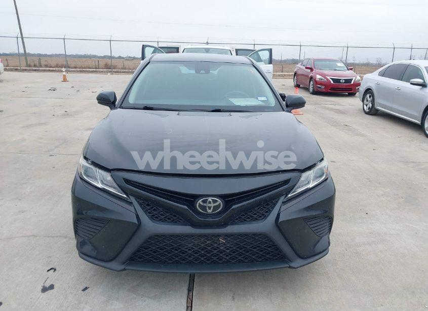 Photo 6 of 2020 Toyota Camry SE NIGHTSHADE EDITION (VIN 4T1G11AK5LU317587)