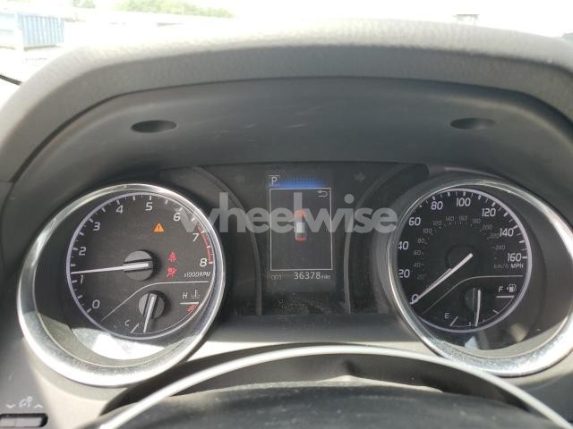 Photo 5 of 2020 TOYOTA CAMRY SE (VIN 4T1G11AK5LU318268)