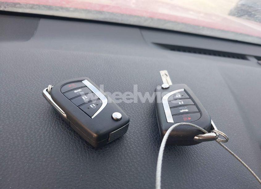 Photo 11 of 2020 Toyota Camry SE (VIN 4T1G11AK5LU336611)