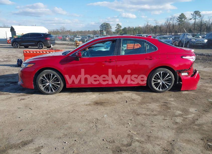 Photo 14 of 2020 Toyota Camry SE (VIN 4T1G11AK5LU336611)