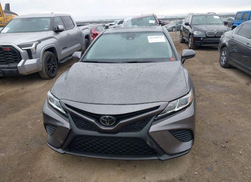 Photo 12 of 2020 Toyota Camry SE (VIN 4T1G11AK5LU349620)
