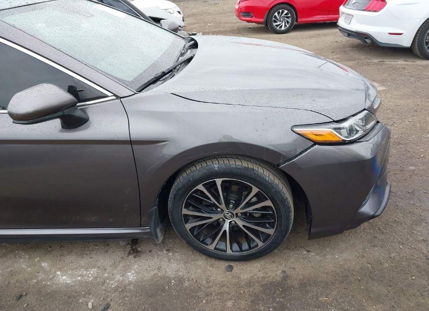 Photo 17 of 2020 Toyota Camry SE (VIN 4T1G11AK5LU349620)