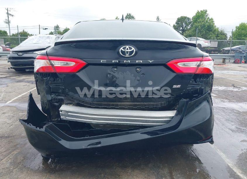 Photo 6 of 2020 Toyota Camry SE (VIN 4T1G11AK5LU355630)